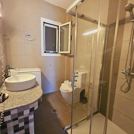 Corfu Menigos 59 アパート *