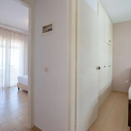 公寓 Corfu Menigos 59 格利法达