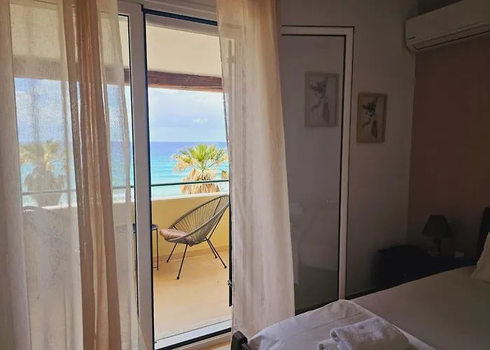 Corfu Menigos 59 * Glyfada (Corfu)